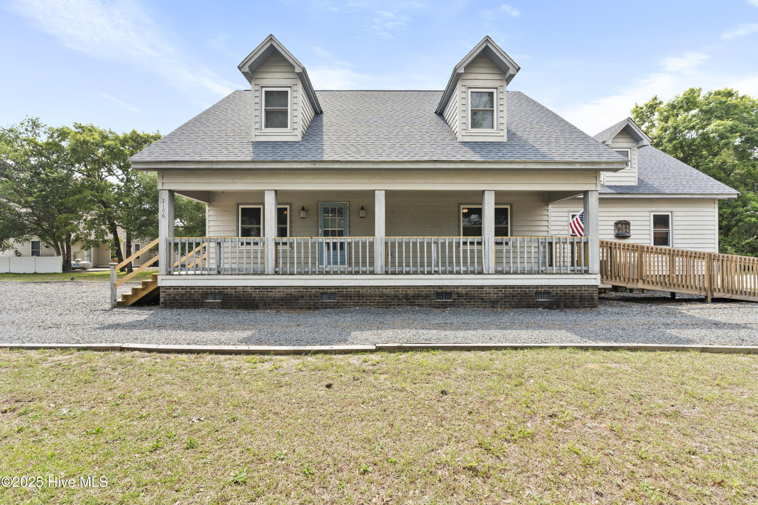 Property Photo: 2106 E Oak Island Drive NC 28465