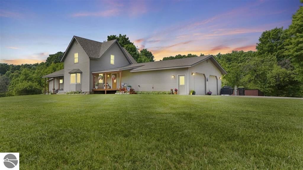 Property Photo: 1922 Freeman Road MI 49727