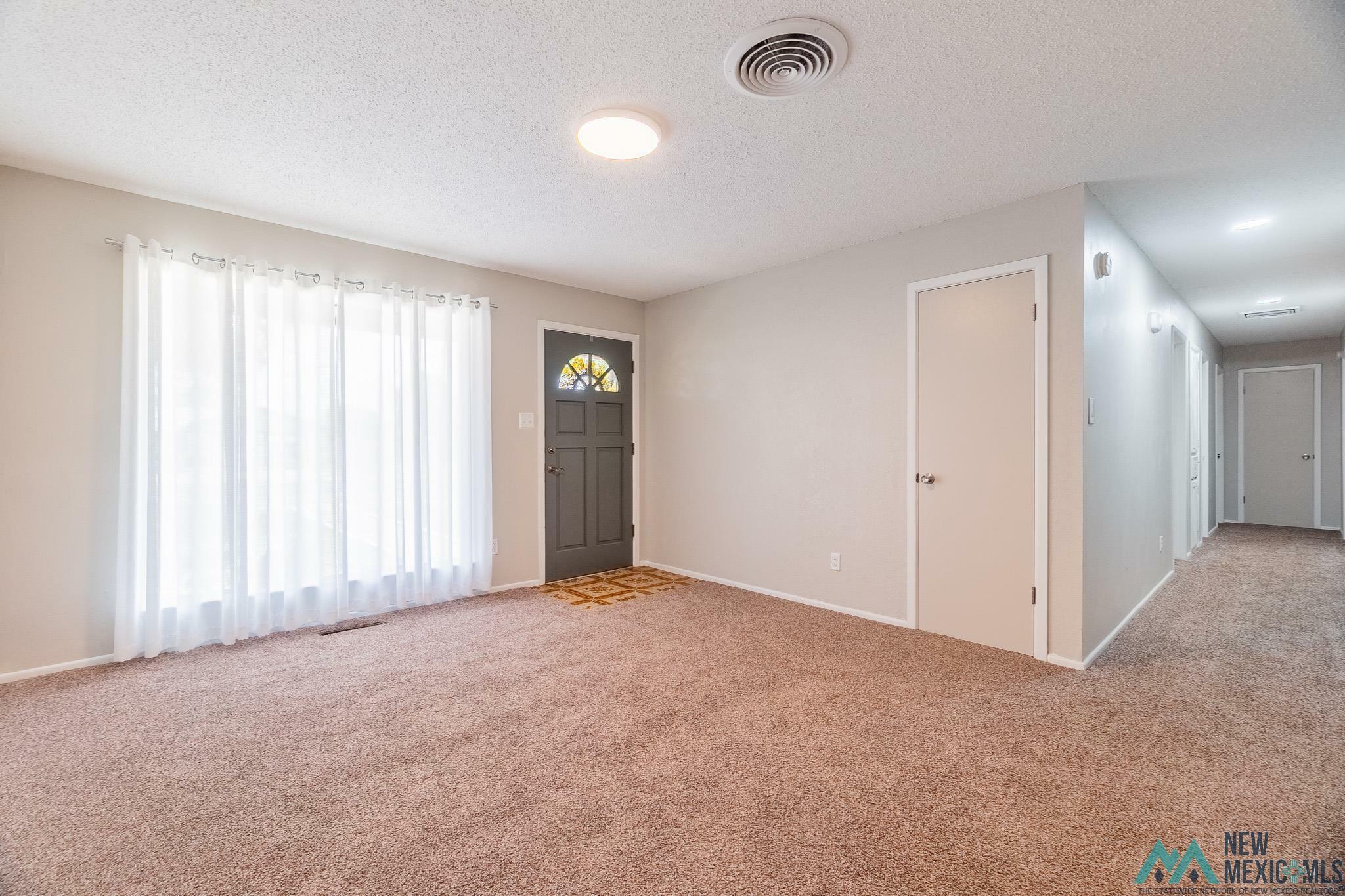 Property Photo: 2301 Echols Avenue NM 88101