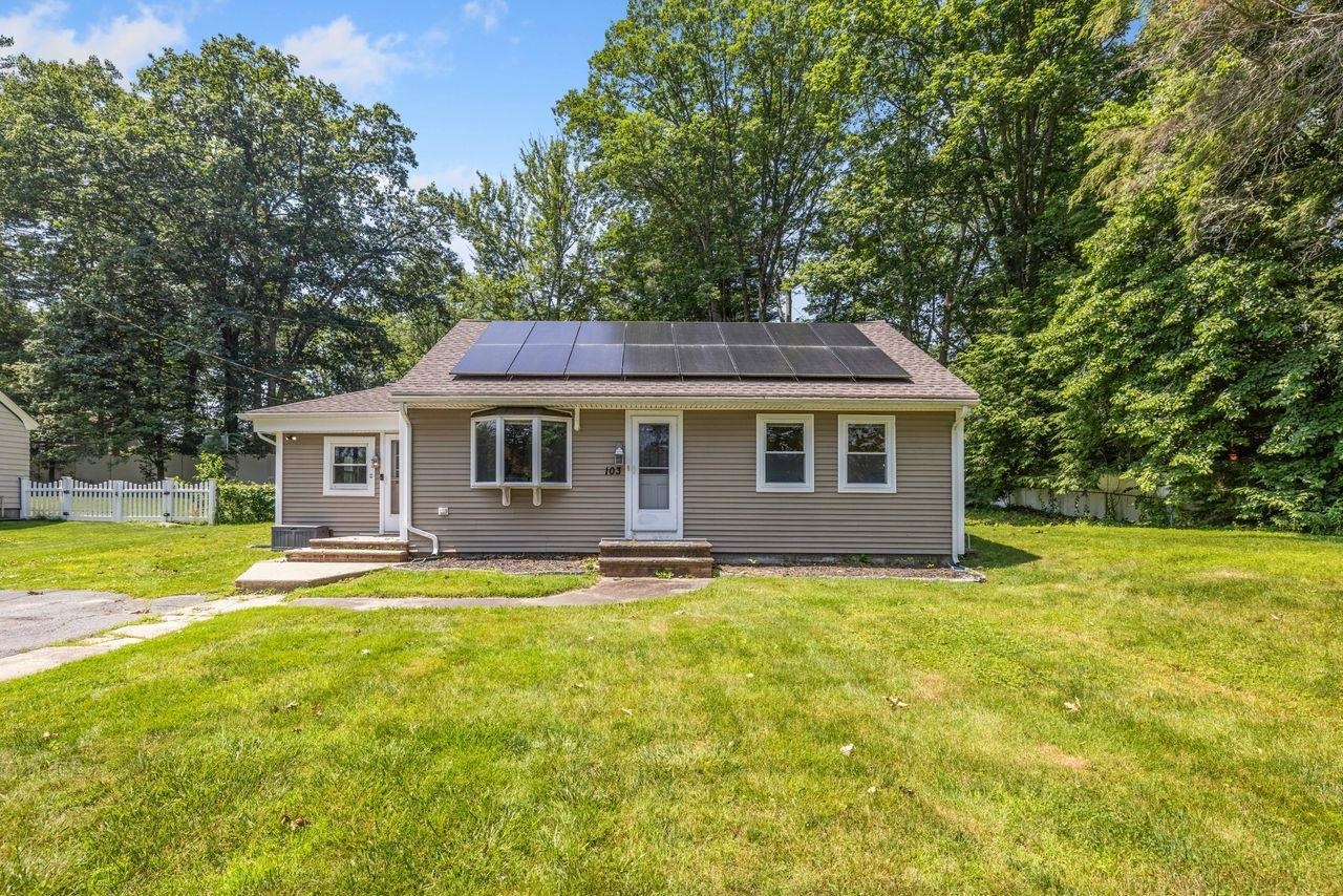 Property Photo: 103 Old Rockingham Road NH 03079