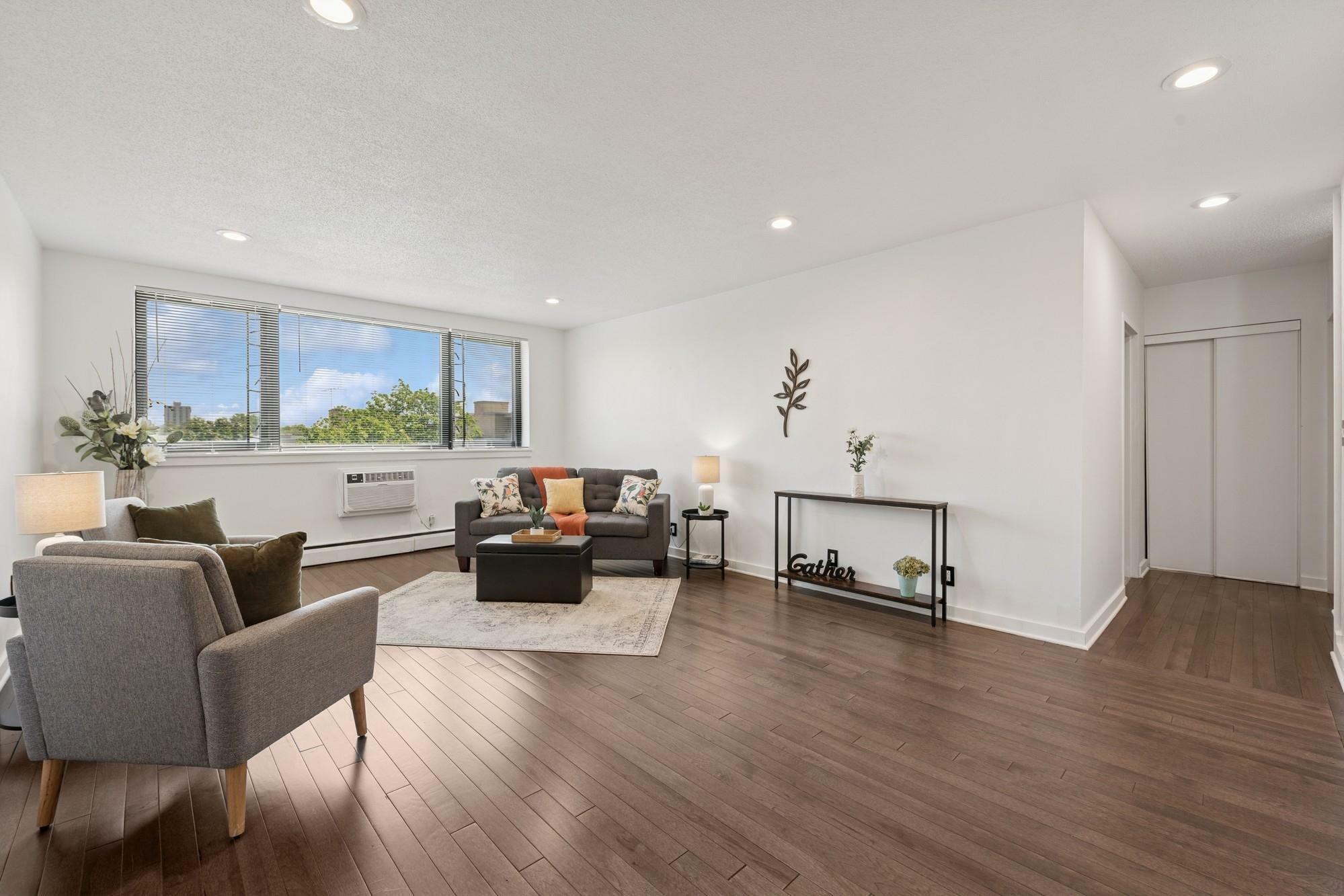 Property Photo: 2500 Blaisdell Avenue 401 MN 55404
