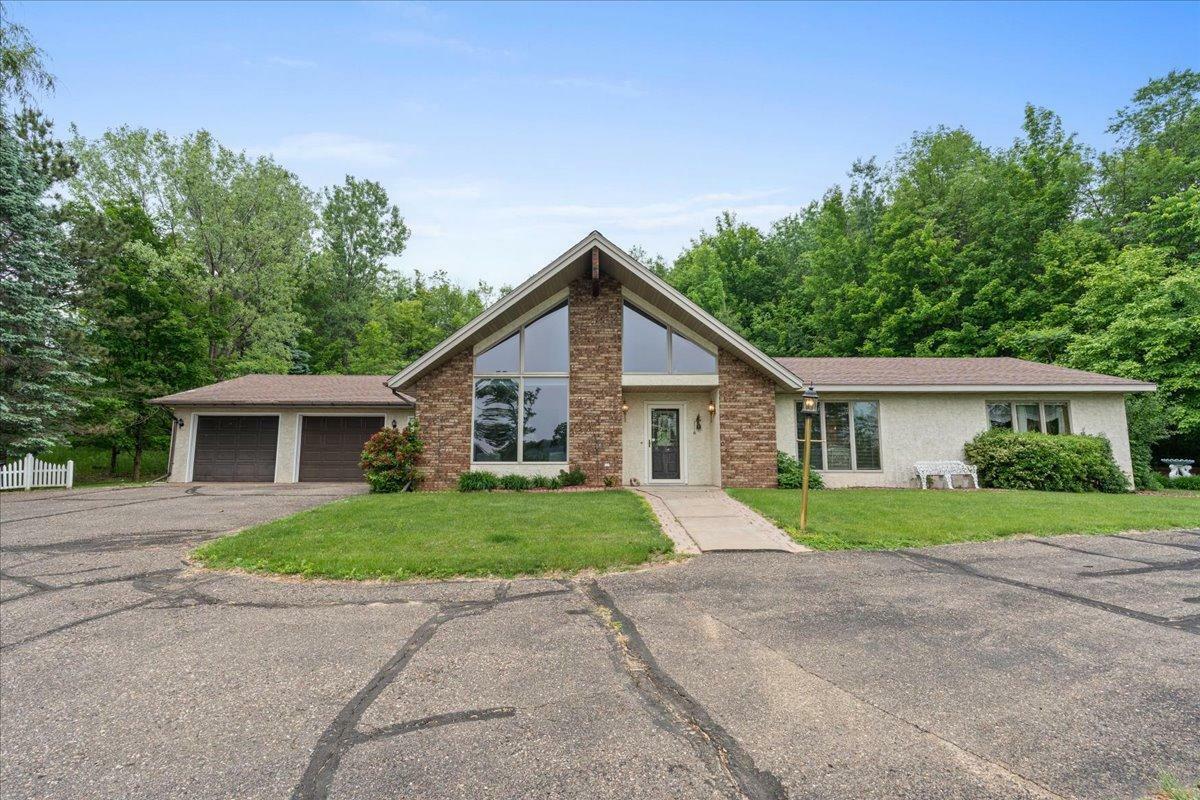 Property Photo: 1110 Park Drive WI 54013