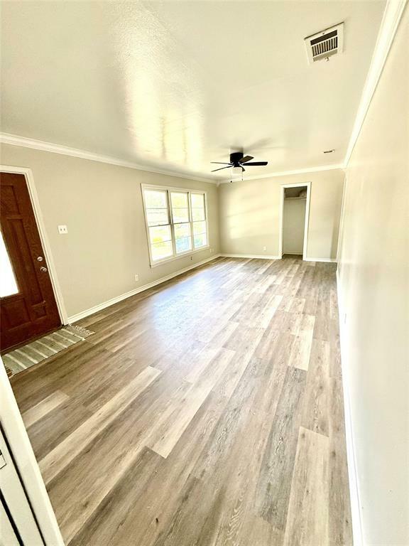 Property Photo:  102 E Walker Avenue  TX 76501 