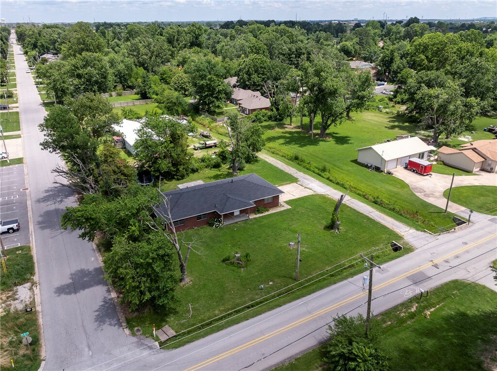 Property Photo: 1011 SE C Street AR 72712