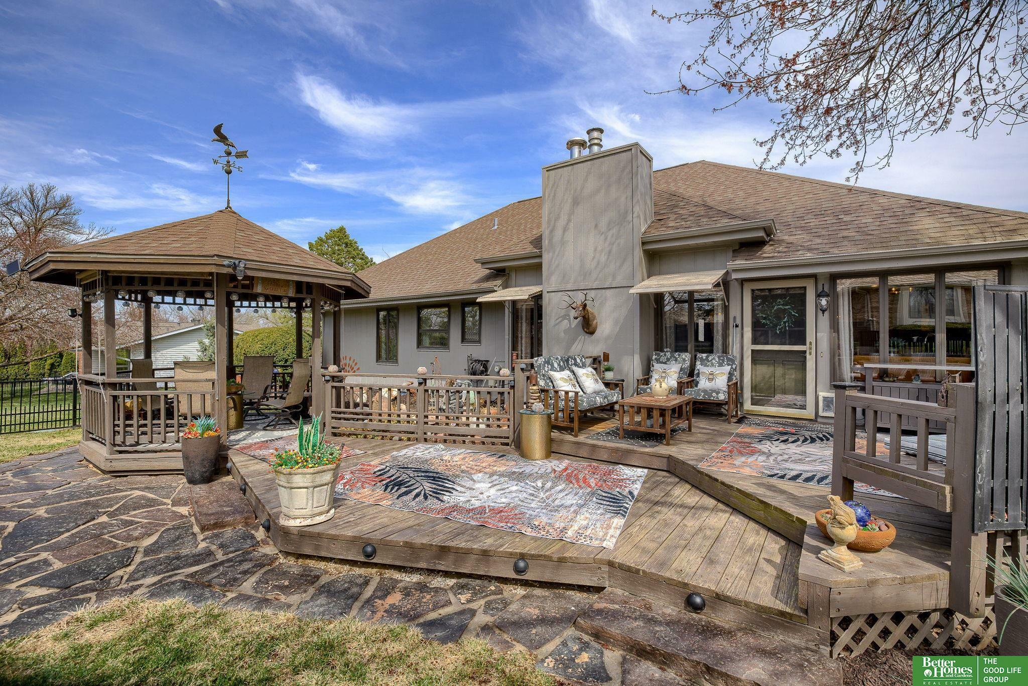 Property Photo: 11024 N 61st Street NE 68152
