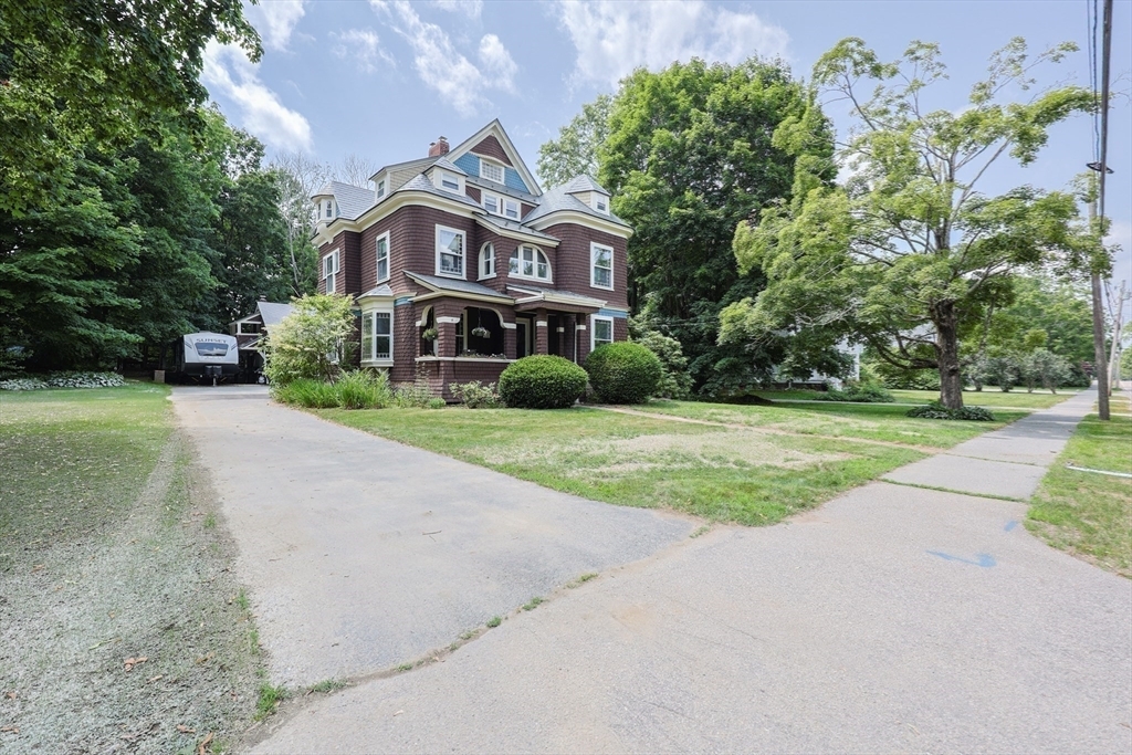 14 Baker Street  Foxboro MA 02035 photo