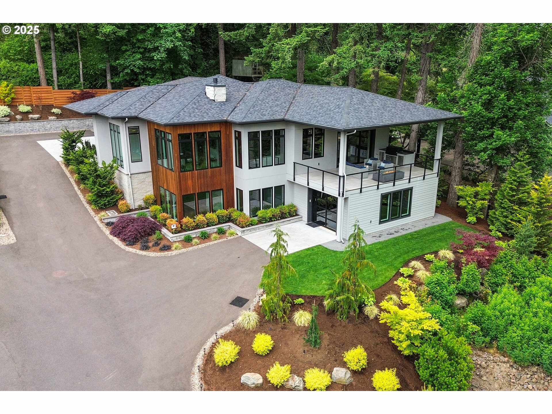 Property Photo: 13581 Goodall Rd OR 97034