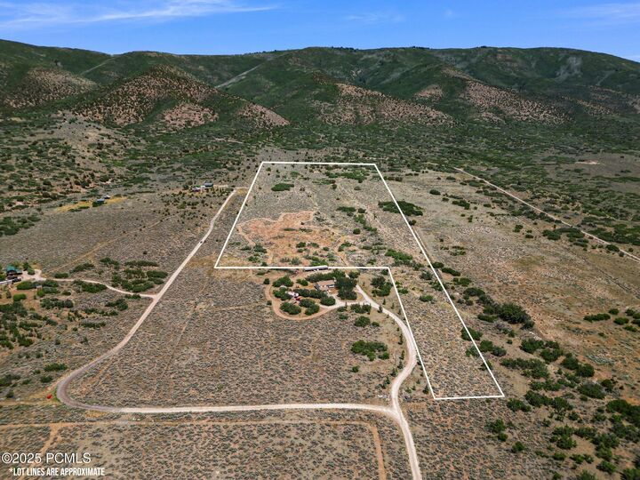 Property Photo:  2200 E Oak Hill Lane  UT 84082 