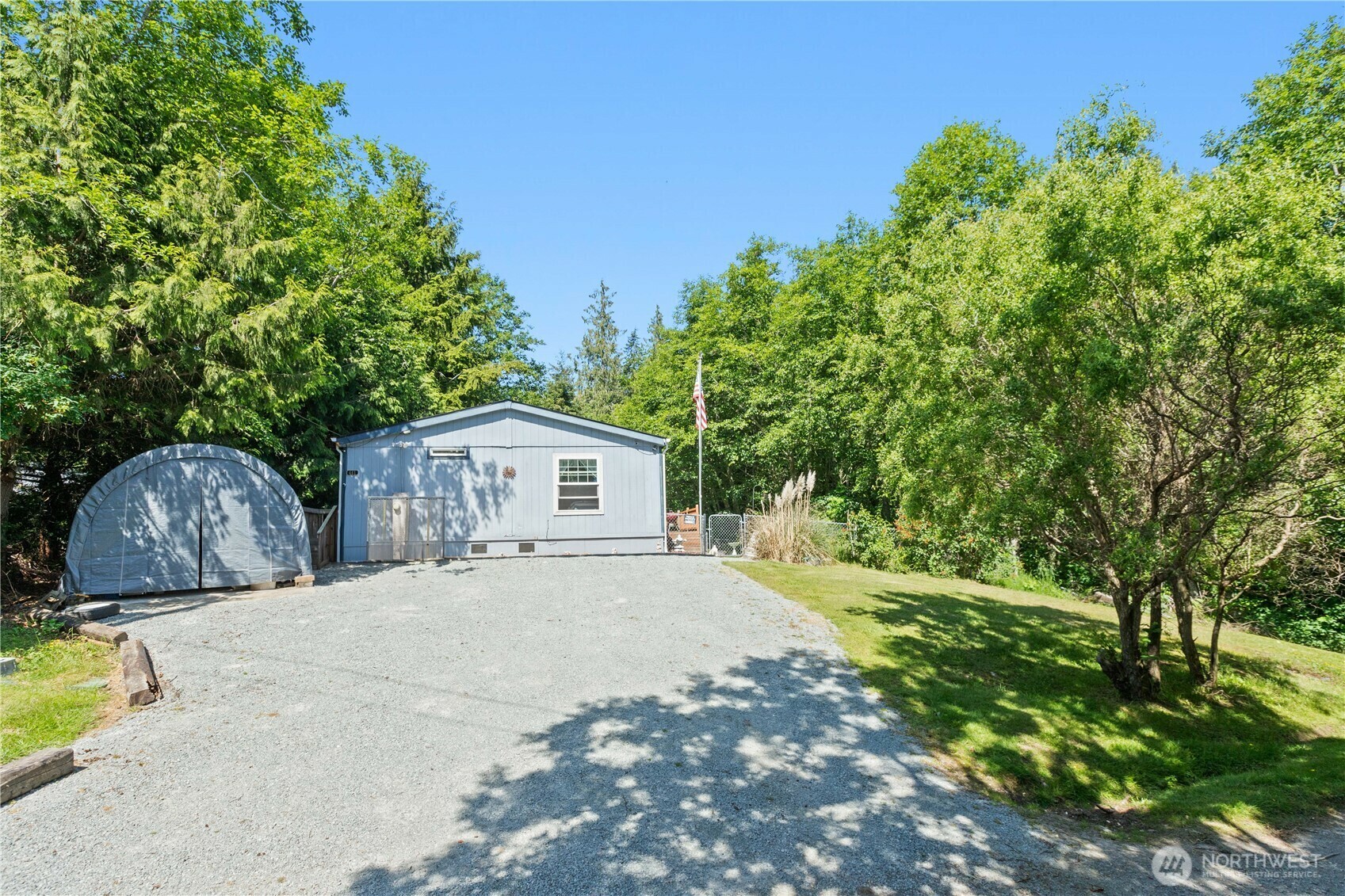 Property Photo: 441 Windsun Way WA 98282