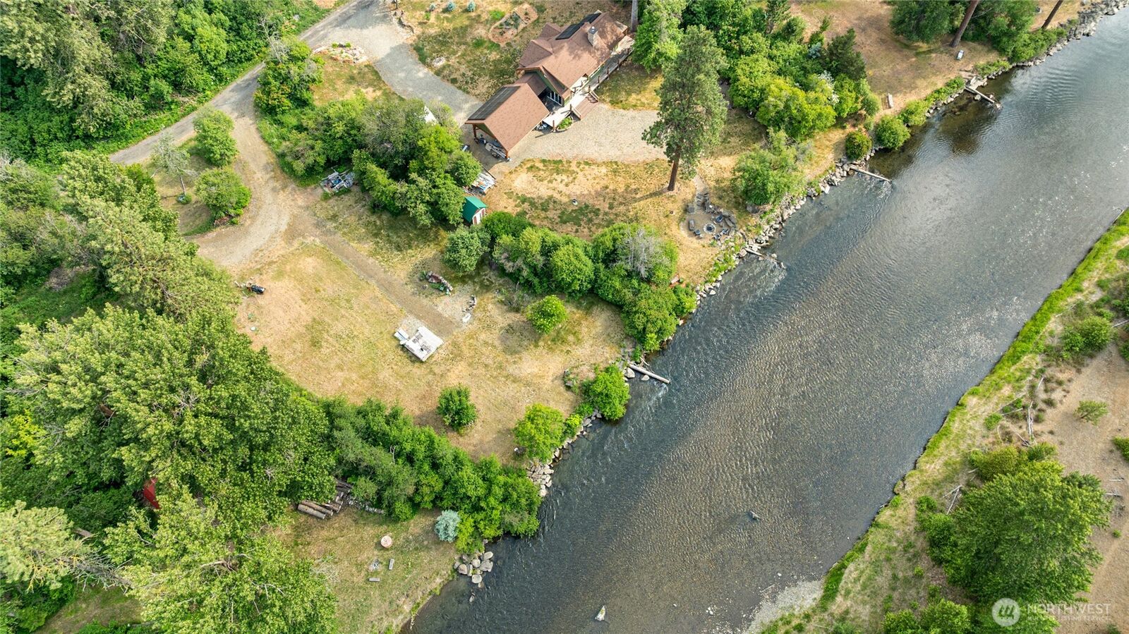 Property Photo: 1151 Kiias Elk Trail WA 98922
