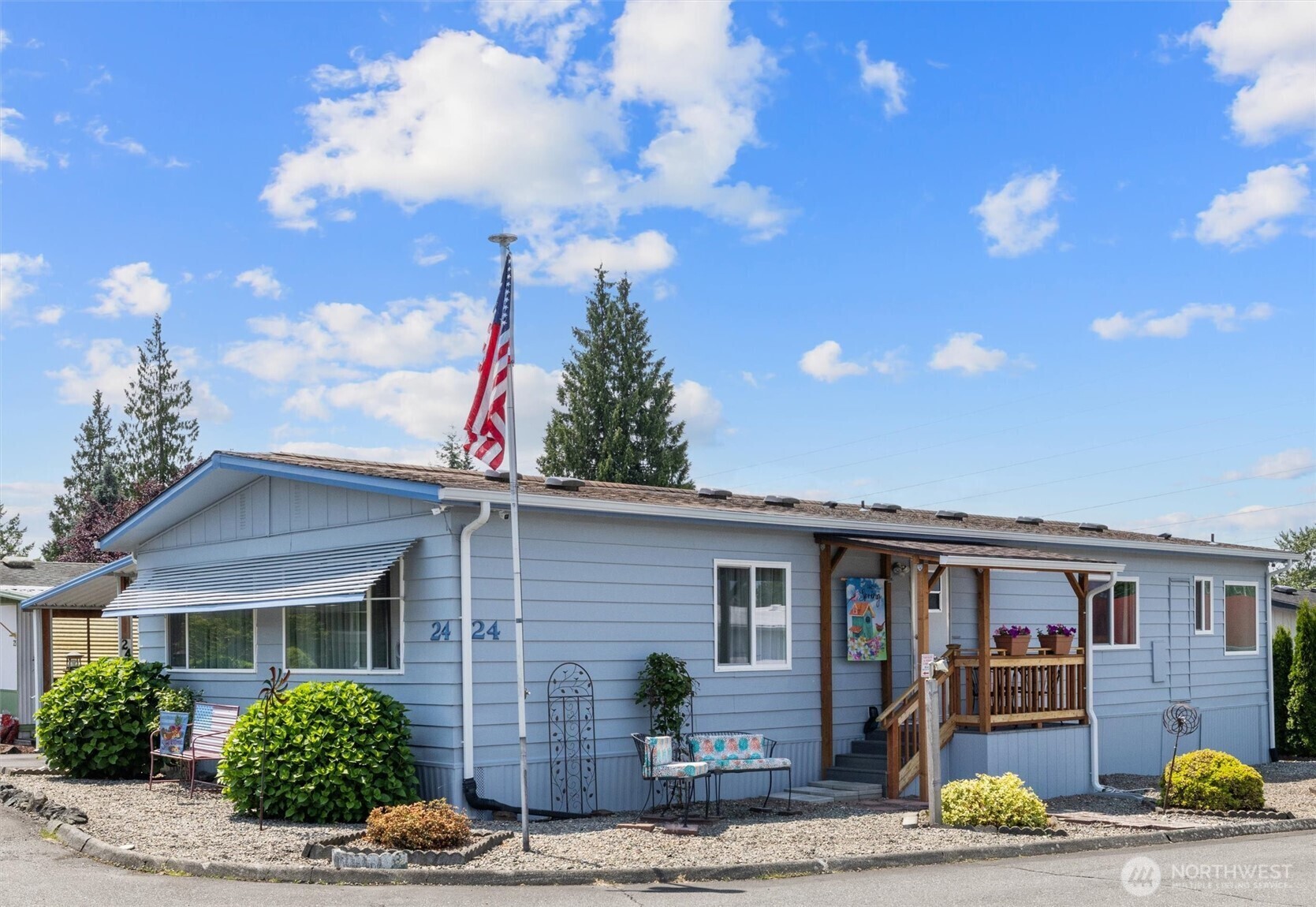 Property Photo: 1316 91st Avenue SE 24 WA 98258