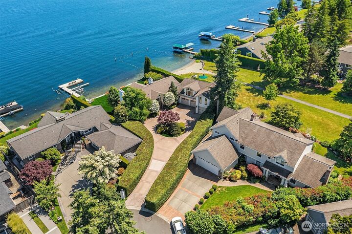 Property Photo:  4440  193rd Avenue SE  WA 98027 