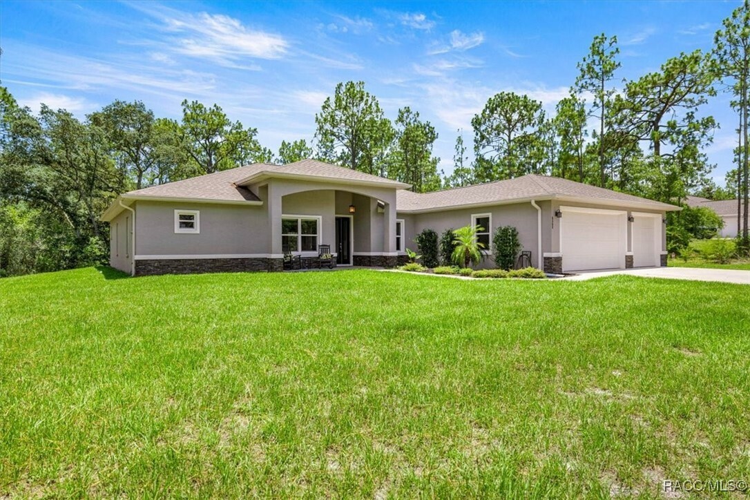 Property Photo:  5352 W Corral Place NW  FL 34465 