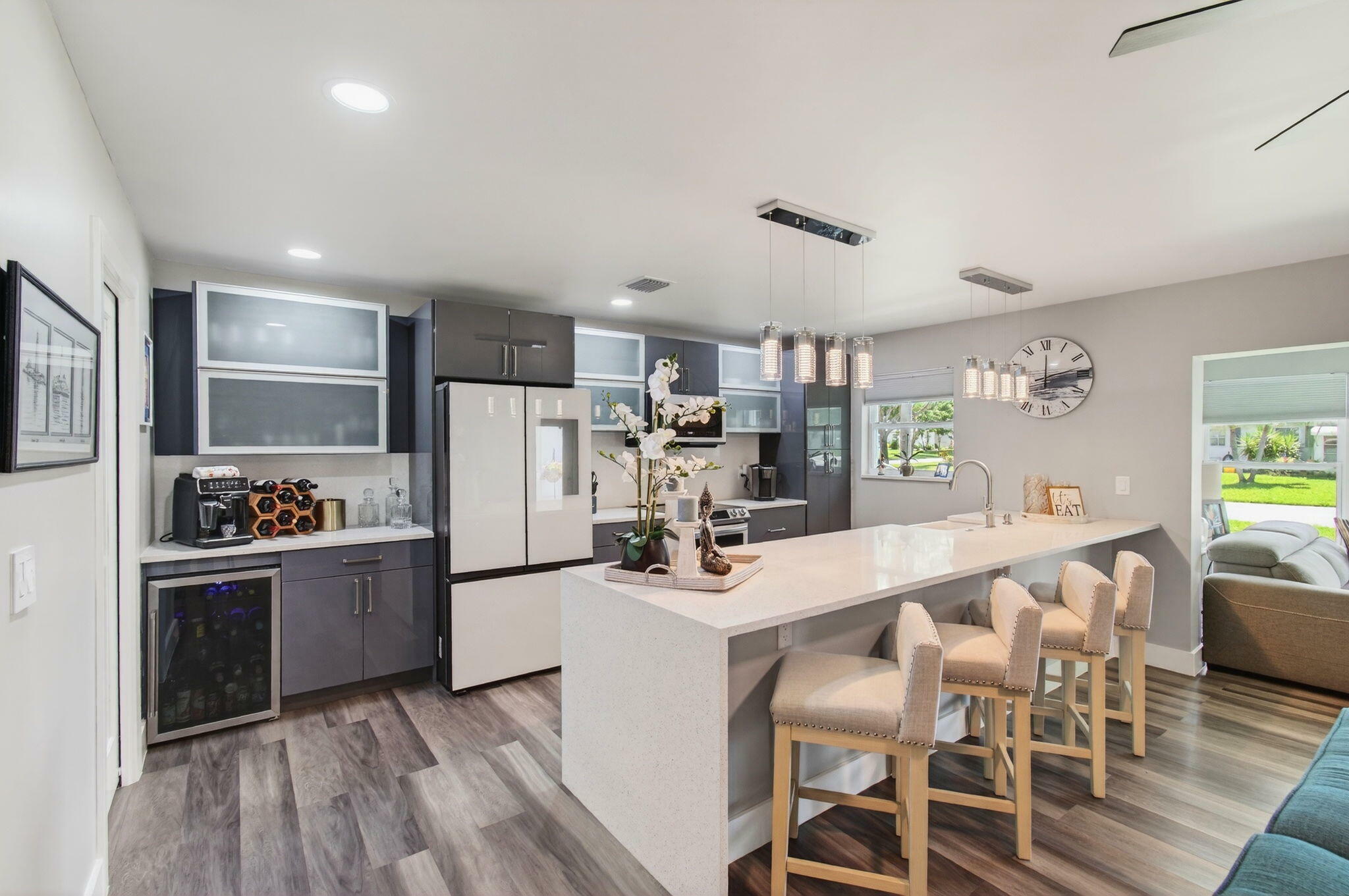 Property Photo: 1170 S Drive Circle B FL 33445