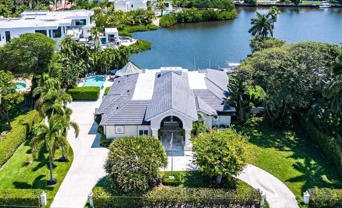 Property Photo: 1400 Lands End Road FL 33462