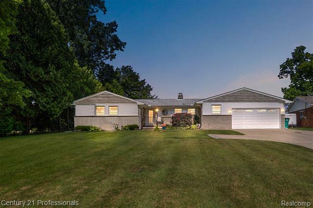 Property Photo: 9311 Whipple Shores Drive MI 48348