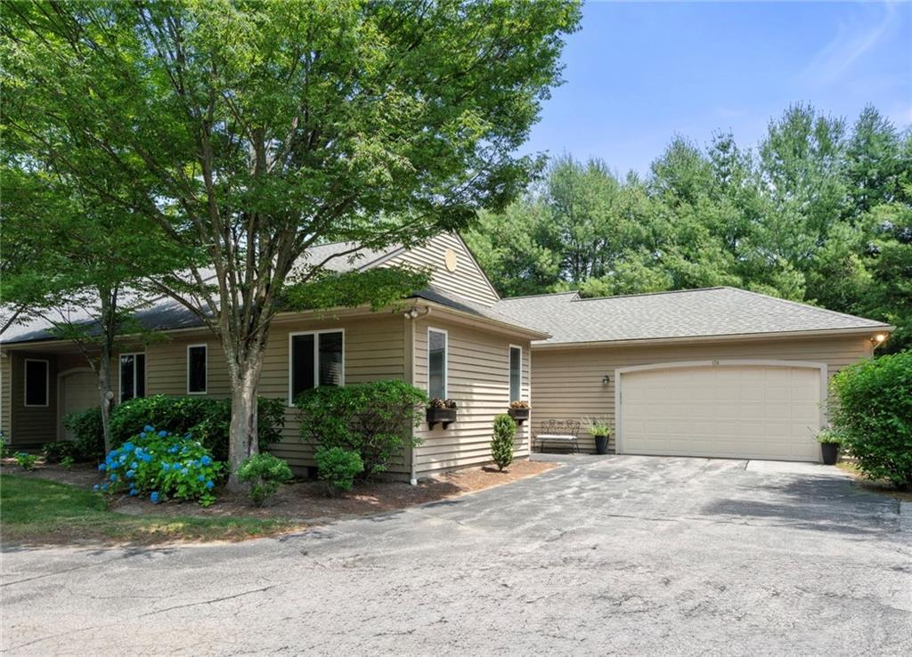 174 Pine Glen Drive  East Greenwich RI 02818 photo