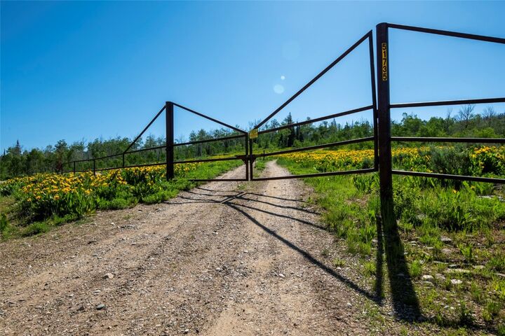 Property Photo:  51735 County Road 80  CO 81639 