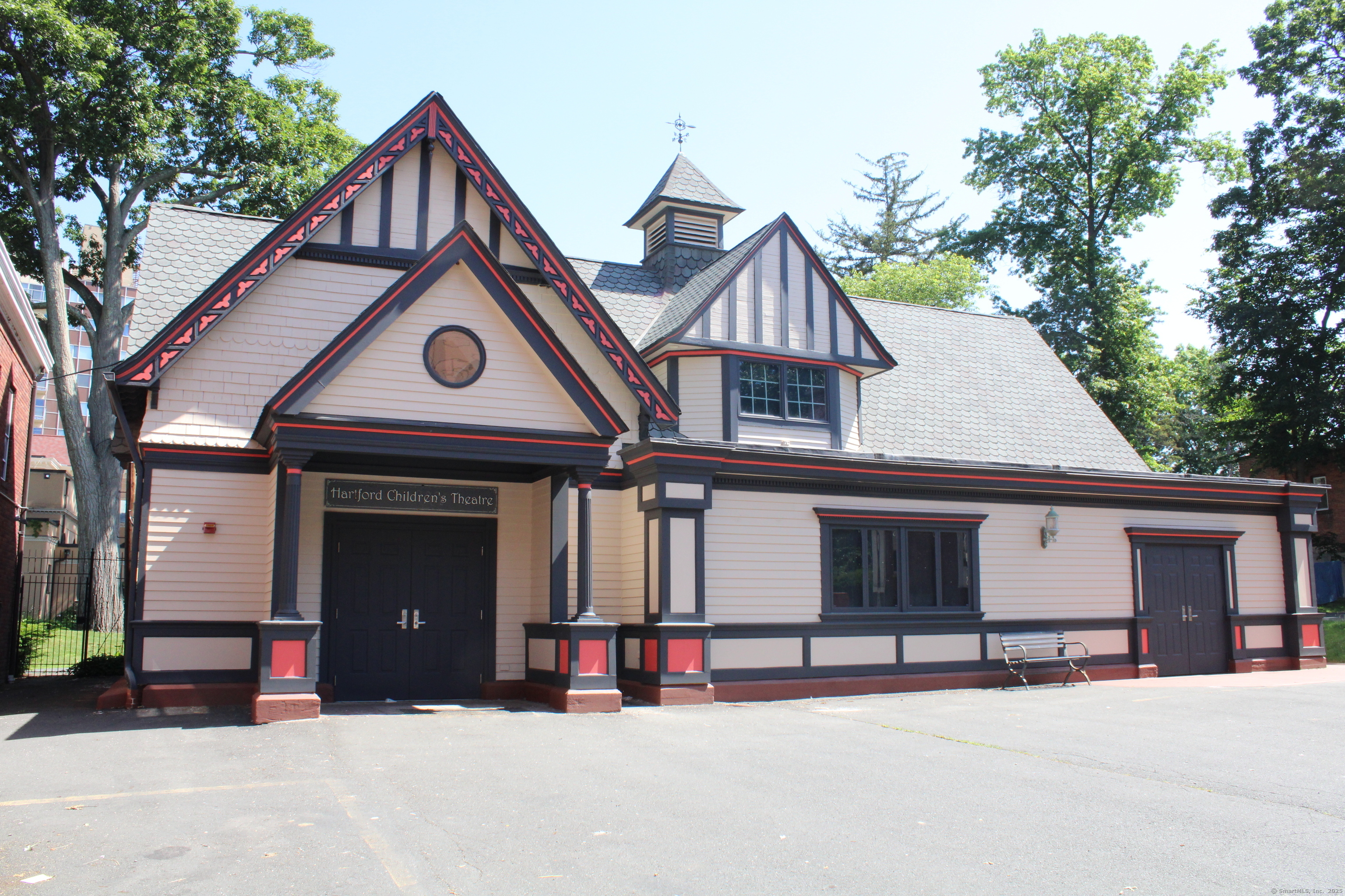 Property Photo: 360 Farmington Avenue CT 06105