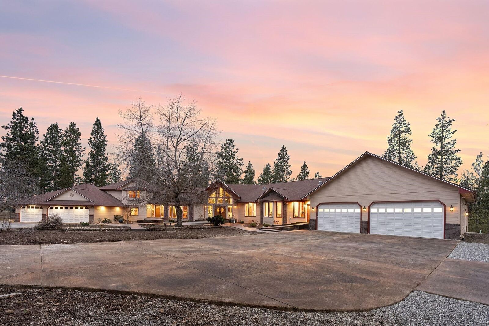 Property Photo: 12912 E Gibbs Rd WA 99023