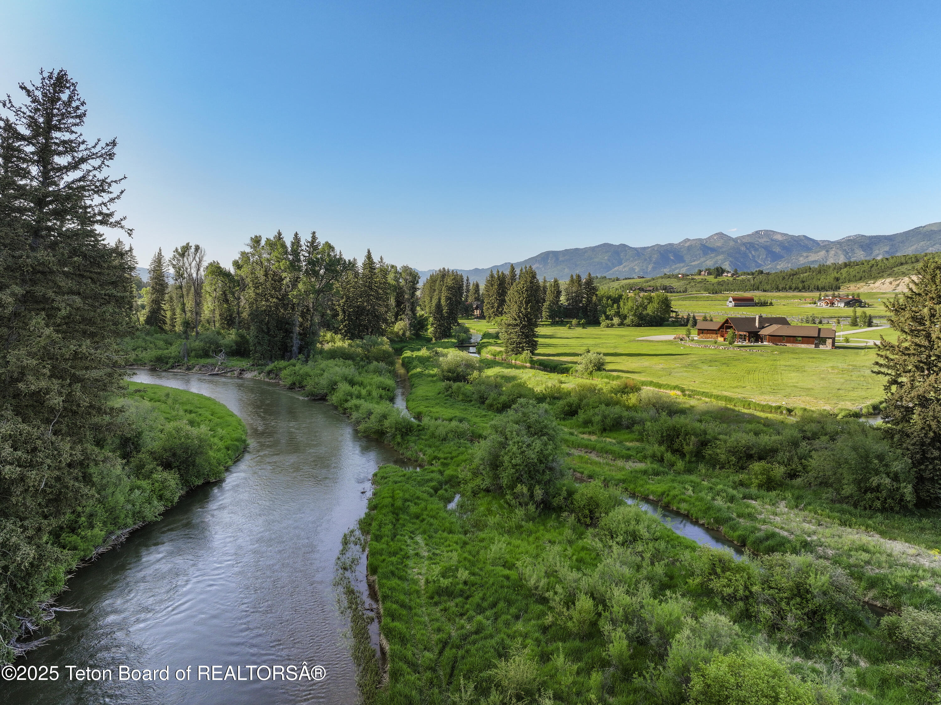 Property Photo: 450 Salt River Ranch Ln WY 83127