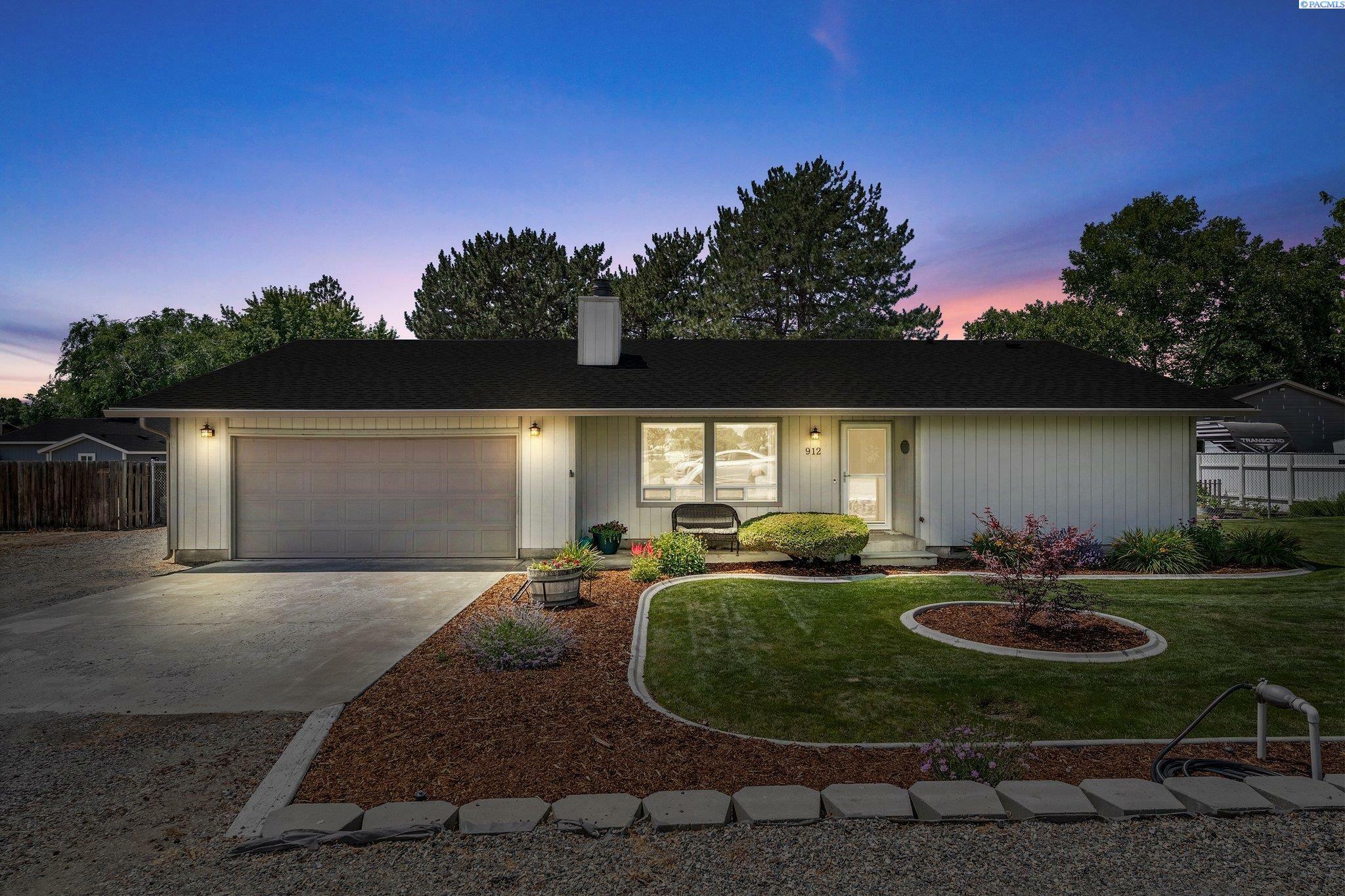 912 Rd. 44  Pasco WA 99301 photo