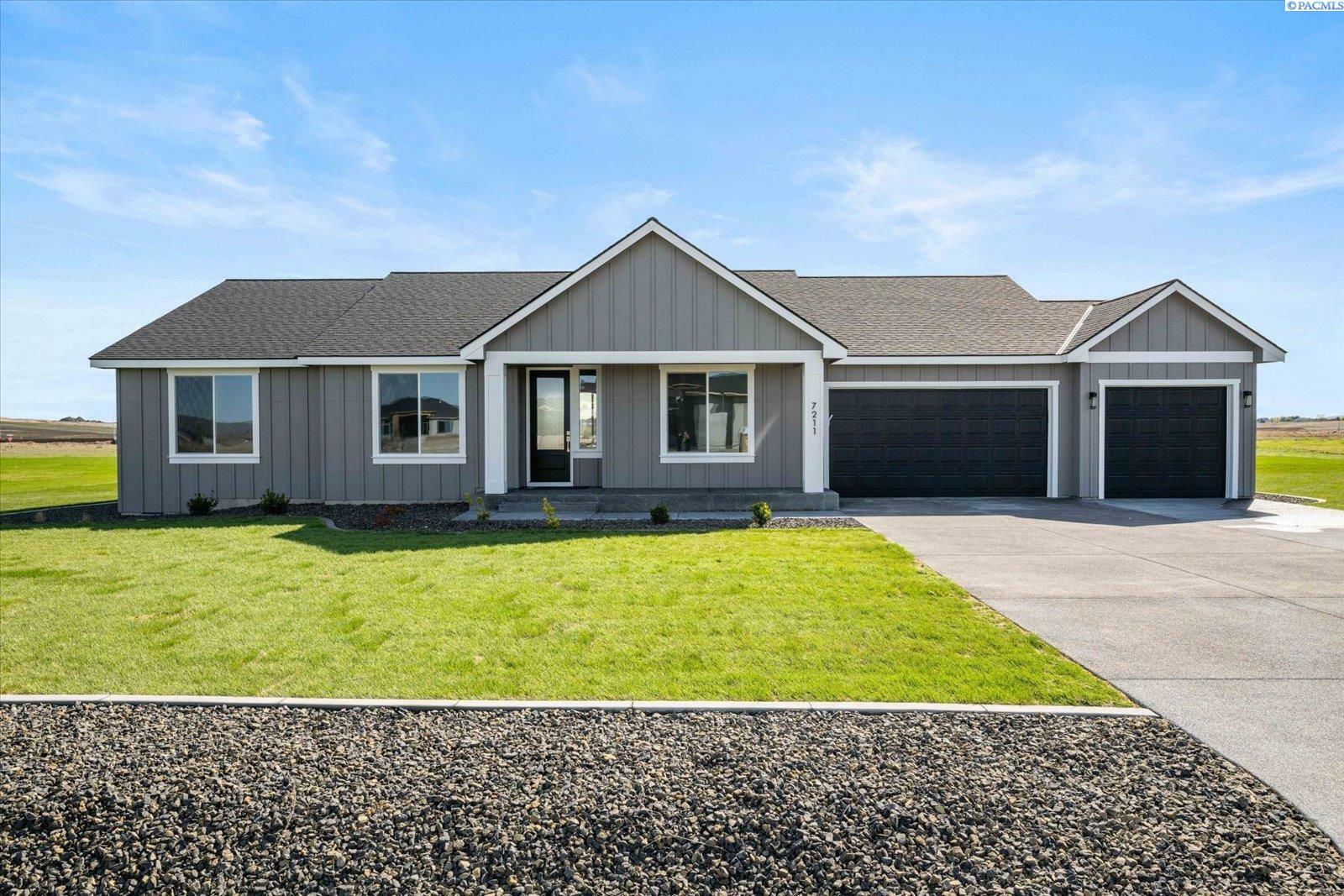 Property Photo:  7211 Ambrosia Street  WA 99338 