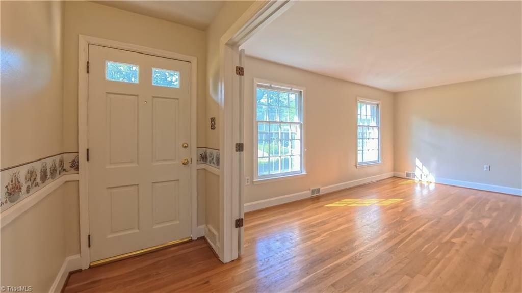 Property Photo: 2841 Deerwood Drive NC 27103