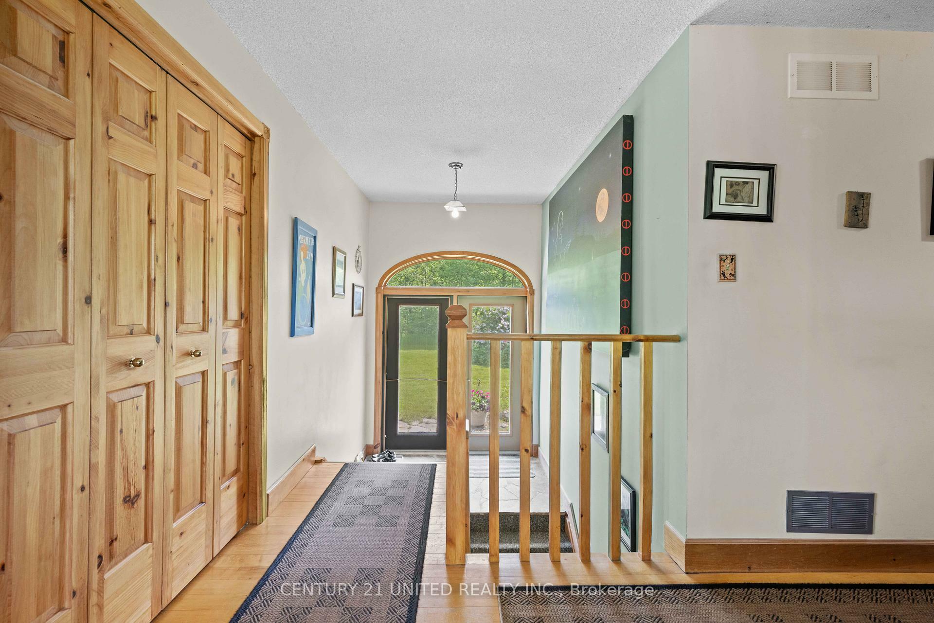 Property Photo: 715 Northey'S Bay Road ON K0L 3E0