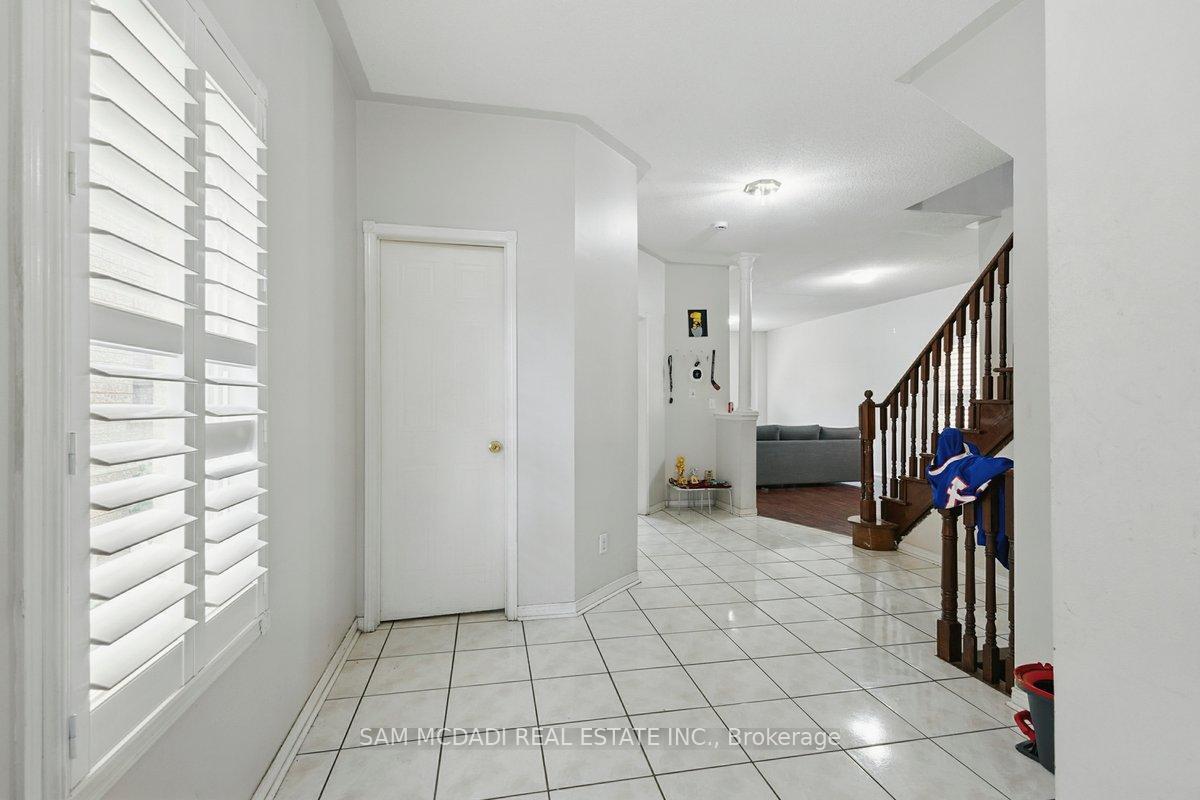Property Photo: 7258 Dime Crescent ON L5W 1K6