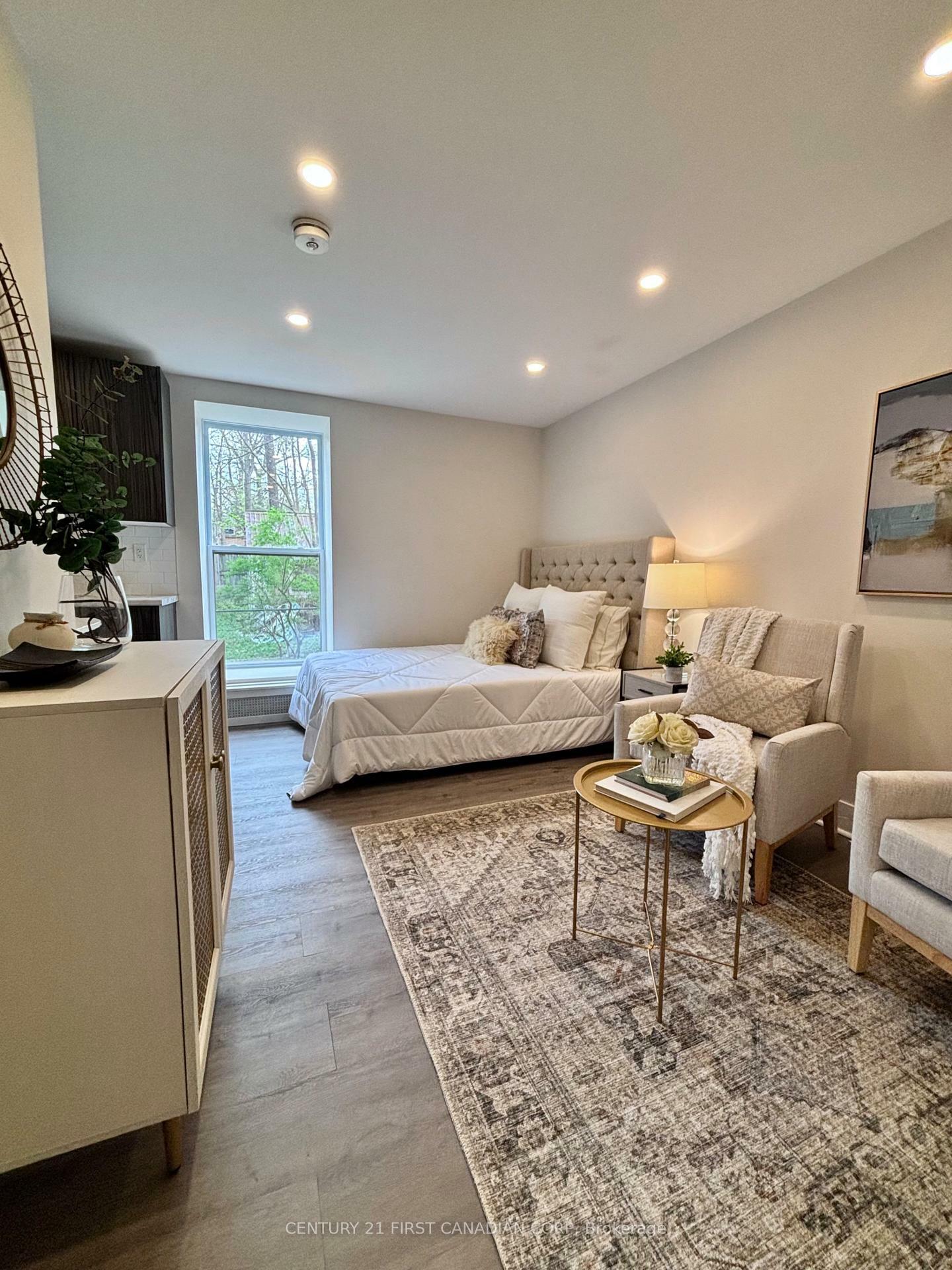 Property Photo:  75 High Street 325  ON N6C 4J8 