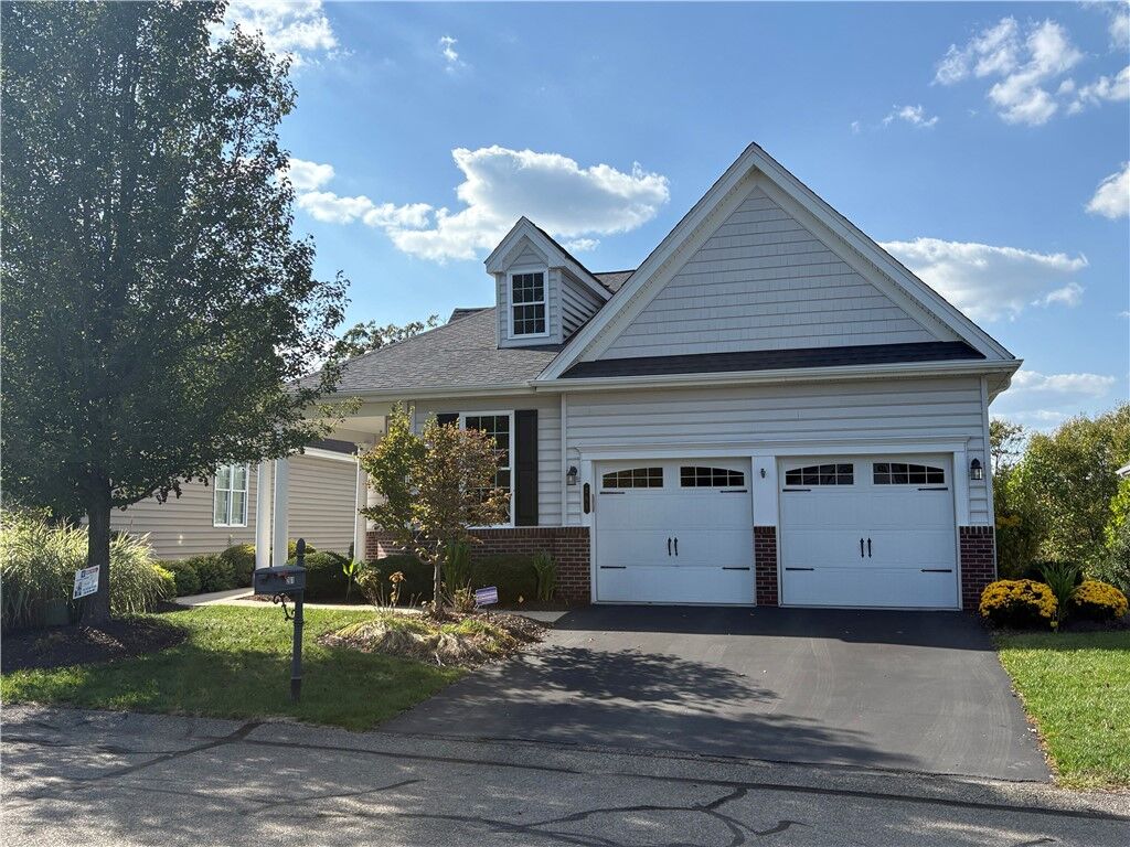 Property Photo: 261 Patriot Lane PA 15042