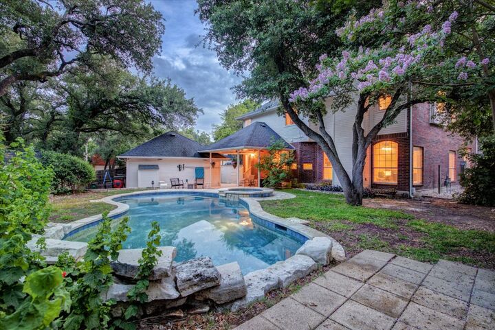Property Photo:  10601 Queensbury Cove  TX 78726 