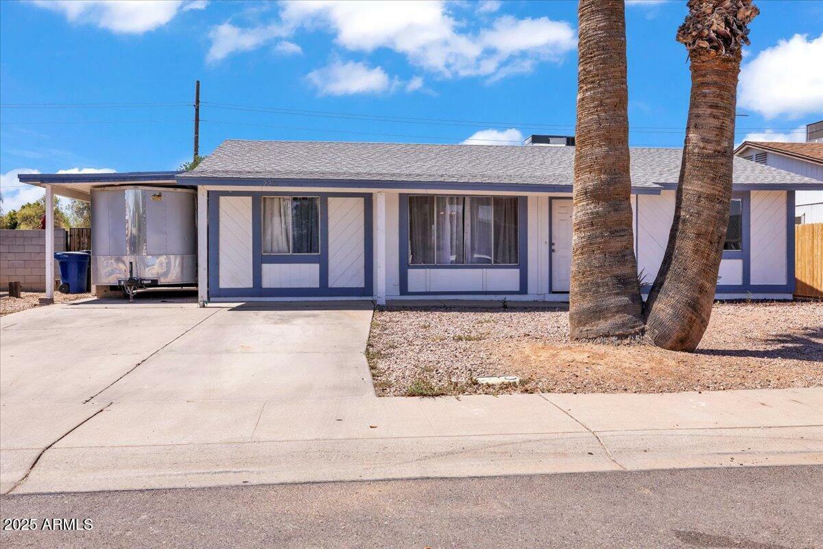 Property Photo:  2207 W Bentrup Street  AZ 85224 