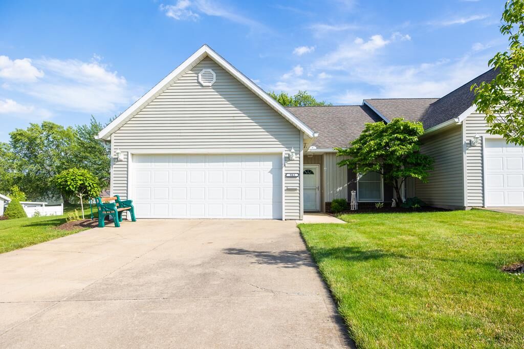 Property Photo:  903 King Ridge Dr.  OH 44805 