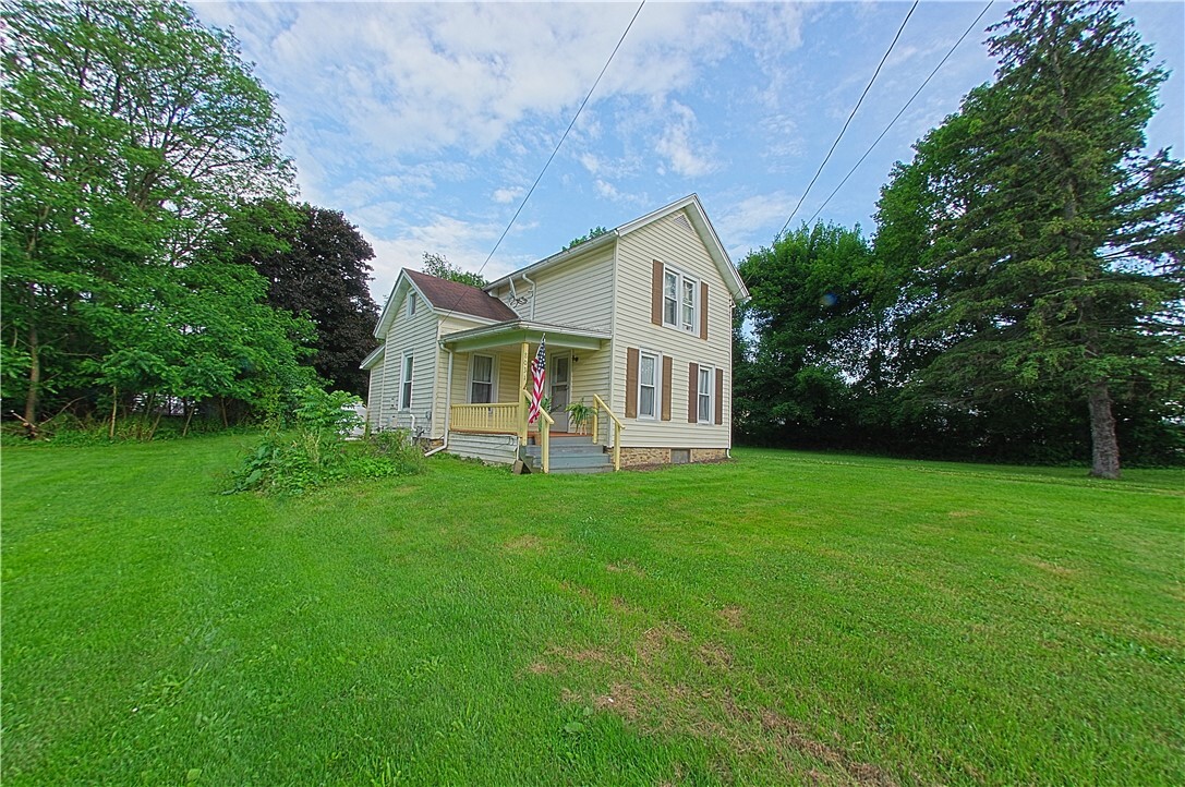 8031 School Street  Springwater NY 14560 photo