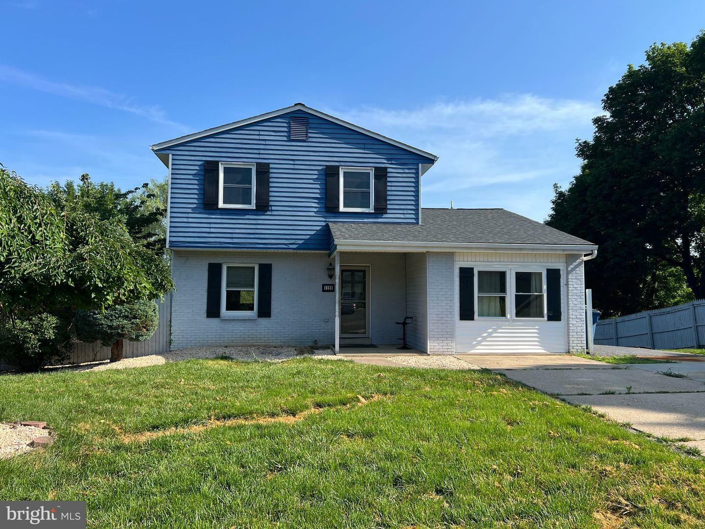 1122 Floribunda Lane  Mechanicsburg PA 17055 photo
