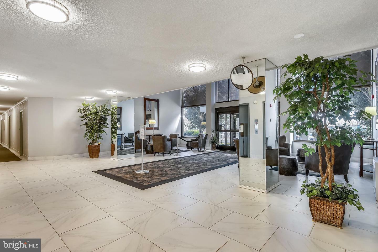 Property Photo:  2059 Huntington Avenue 1406  VA 22303 