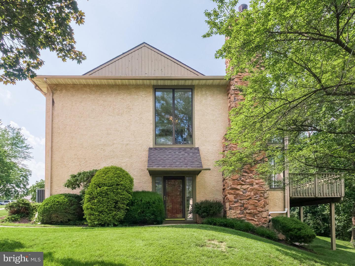 Property Photo: 398 Lynetree Drive 11-D PA 19380