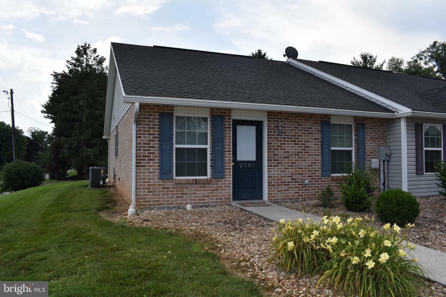 Property Photo: 2701 Roosevelt Drive PA 17201