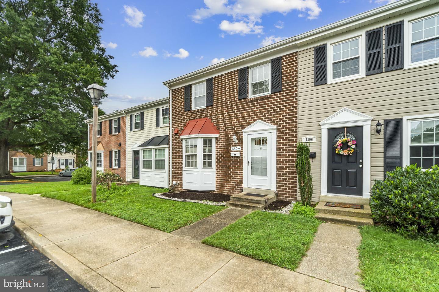 Property Photo: 1804 Aberdeen Circle MD 21114