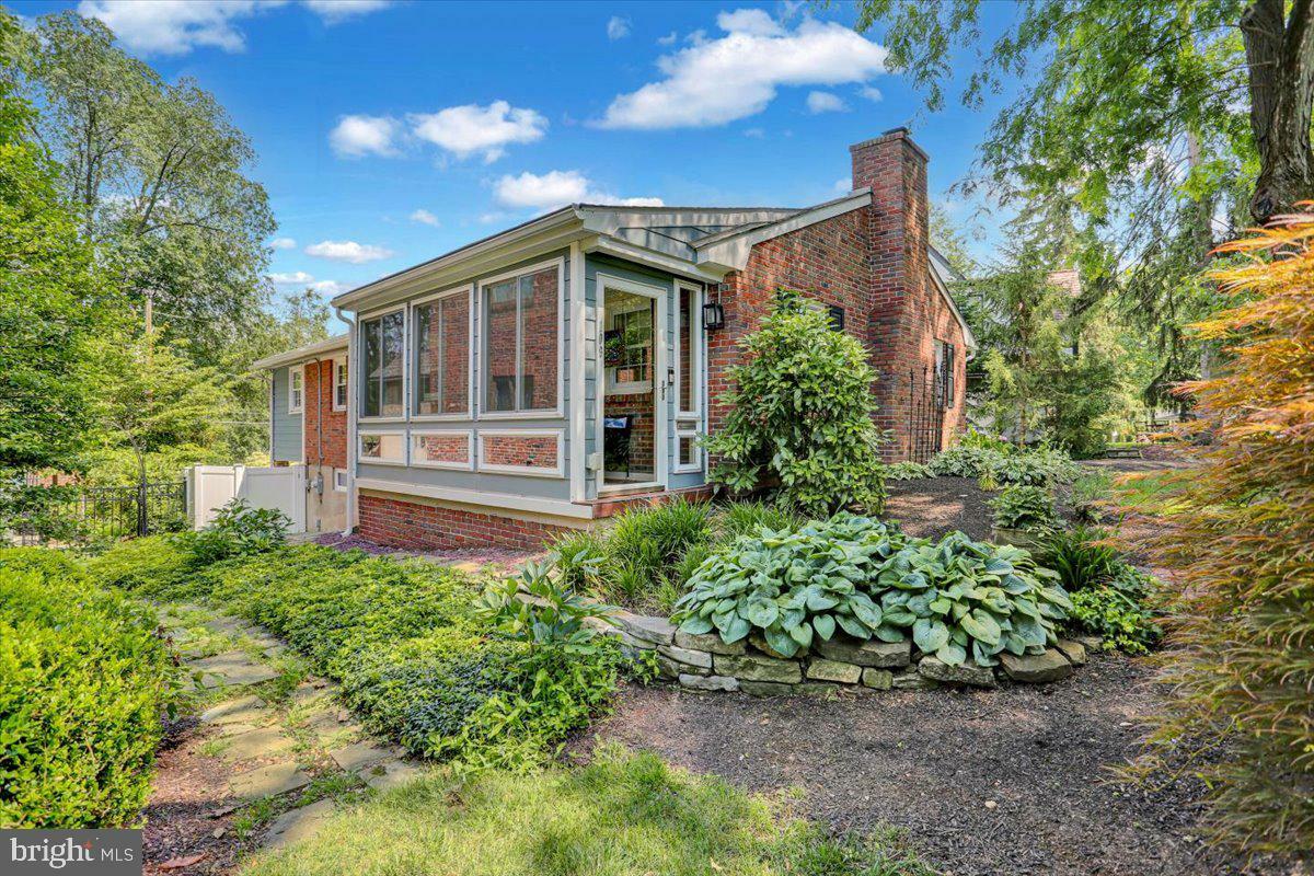 Property Photo: 109 Wyomissing Boulevard PA 19610