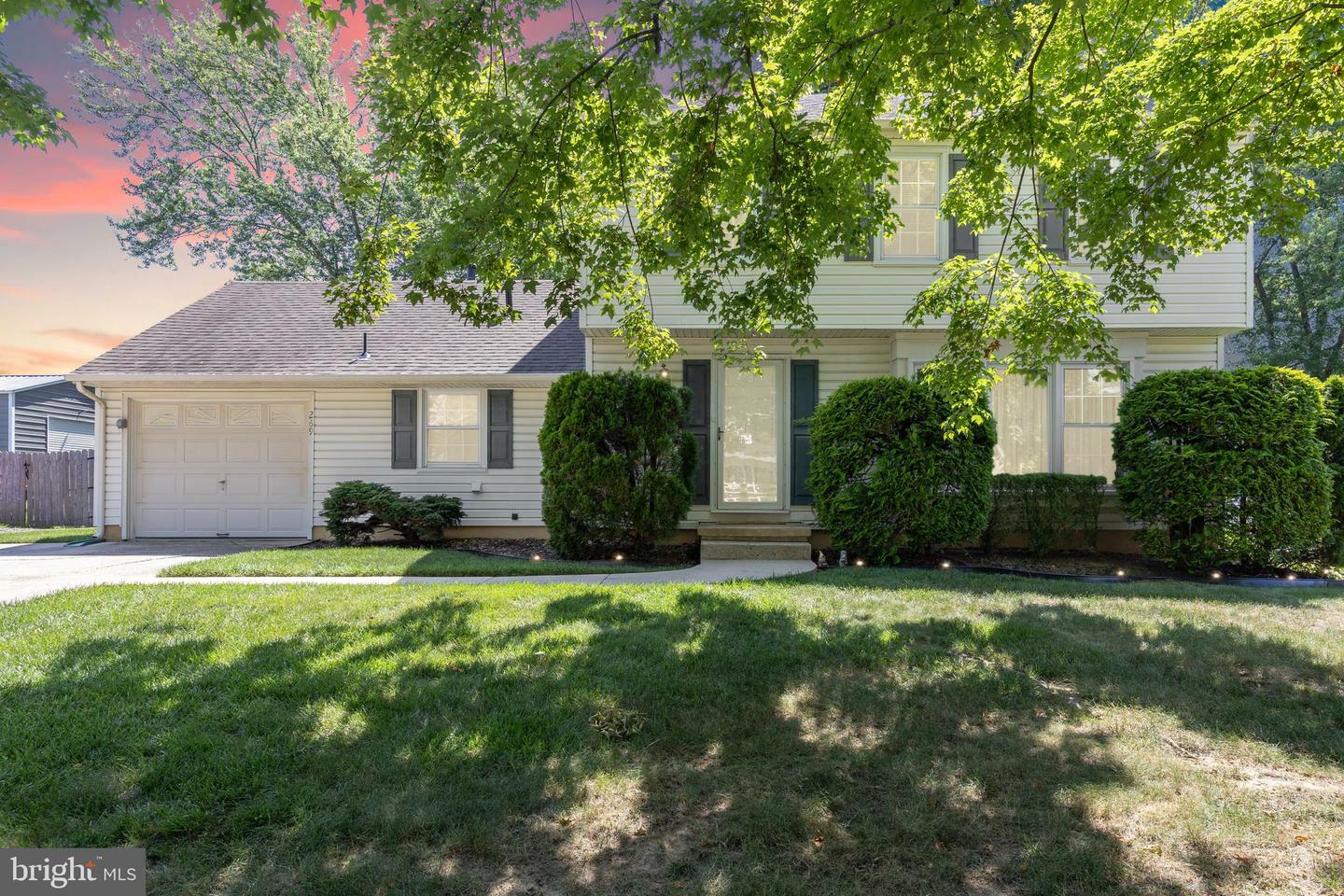 269 Burning Tree Road  Delran NJ 08075 photo