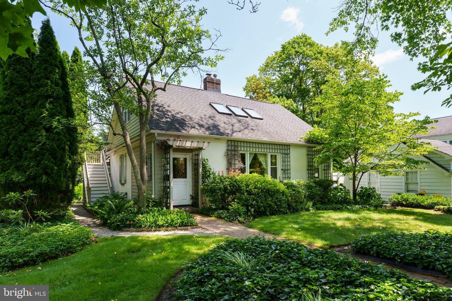 12 Manning Lane  Lawrence Township NJ 08648 photo