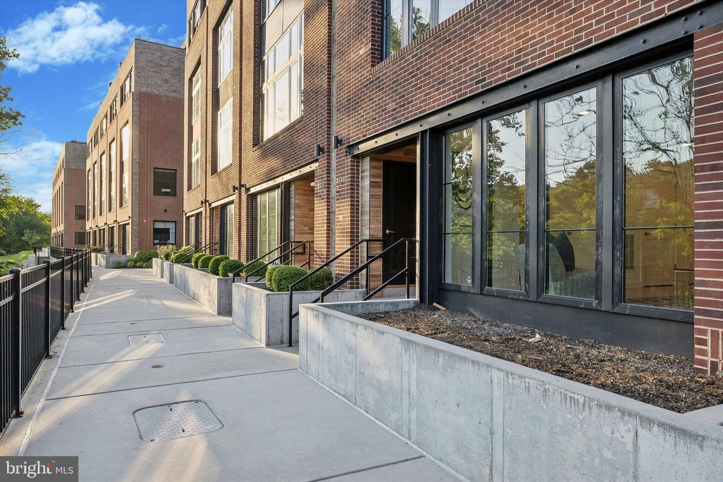 Property Photo: 4548 Riverside Way PA 19127