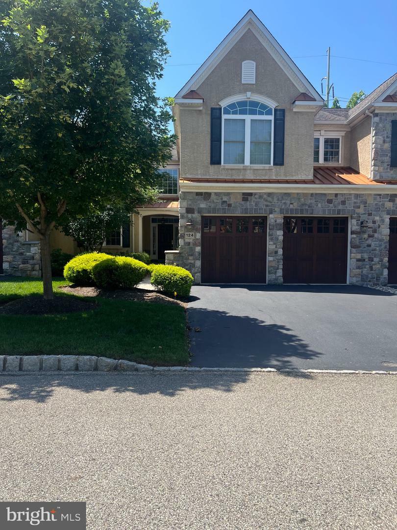Property Photo: 124 Carriage Court PA 19462