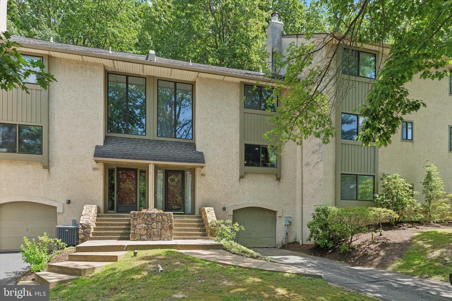 500 Lynetree Drive 1-C  West Chester PA 19380 photo