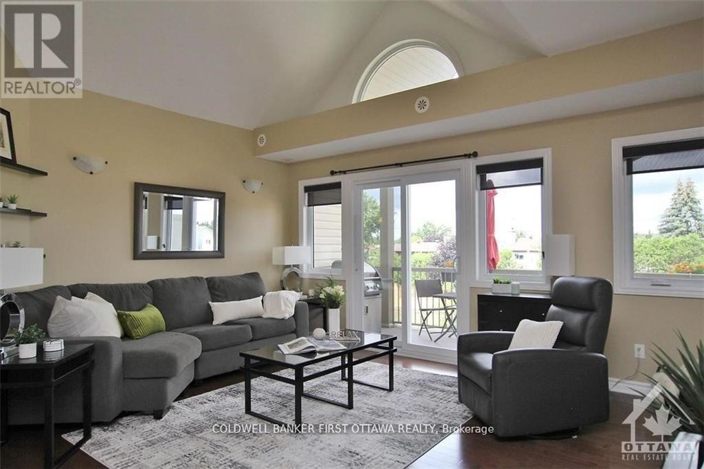 Property Photo: 137 Harthill Way E ON K2J 5V1