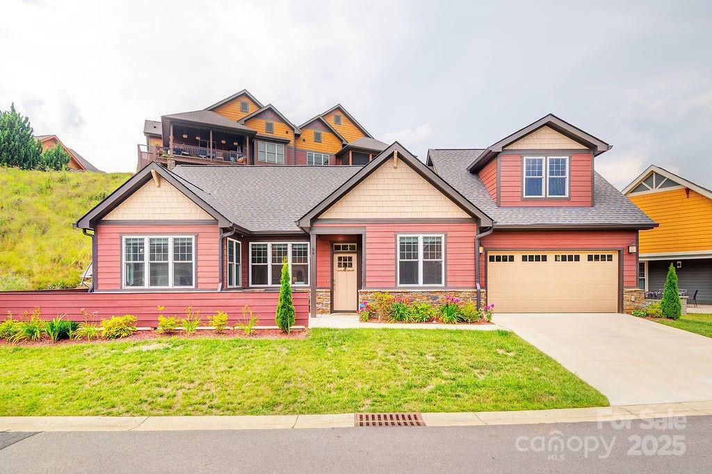 Property Photo: 64 Creekside View Drive NC 28804