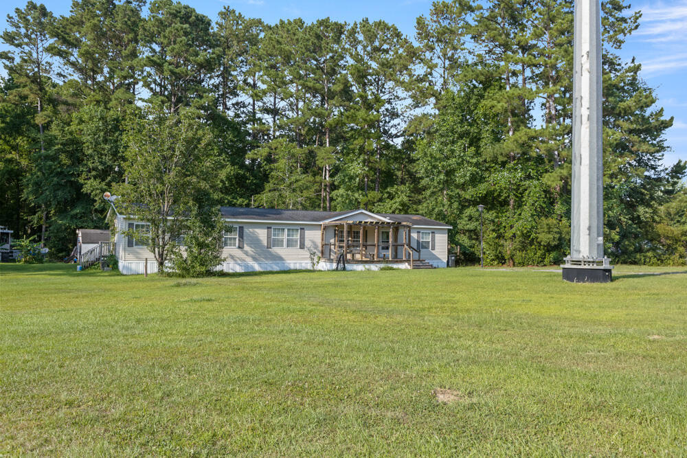 Property Photo: 250 W Medina Street SC 29483